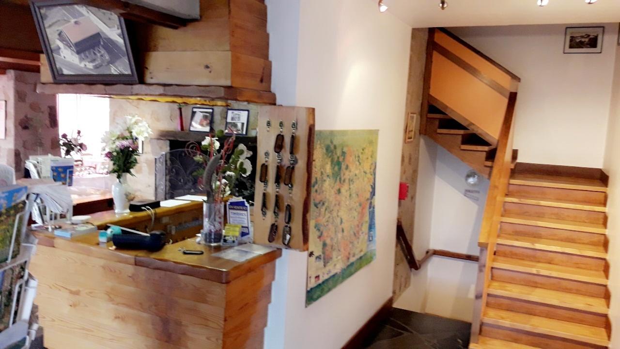 Hotel Le Chalet Sembadel Екстер'єр фото